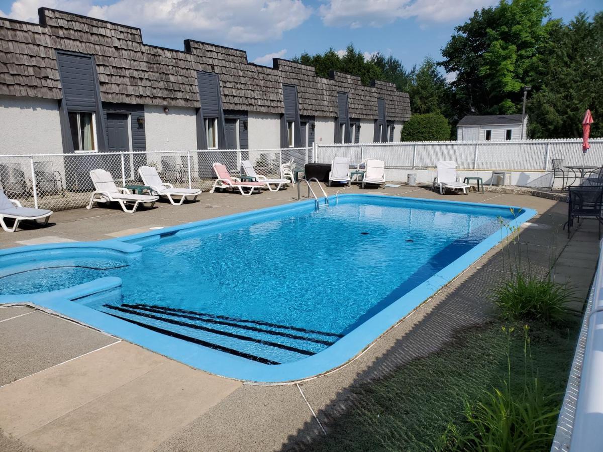 Auberge Champetre Sainte-Adèle Exterior foto